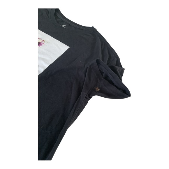 Nike Women’s Graphic Tee Black Floral Sneaker Sz L - Picture 6 of 6